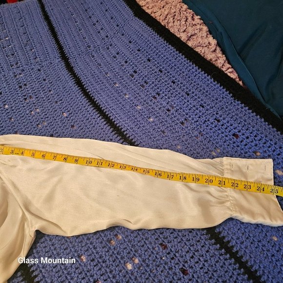 SOLD - Lady Shapely Vintage Plus White Silk Blend Blouse With Lace Collar - Picture 10 of 10